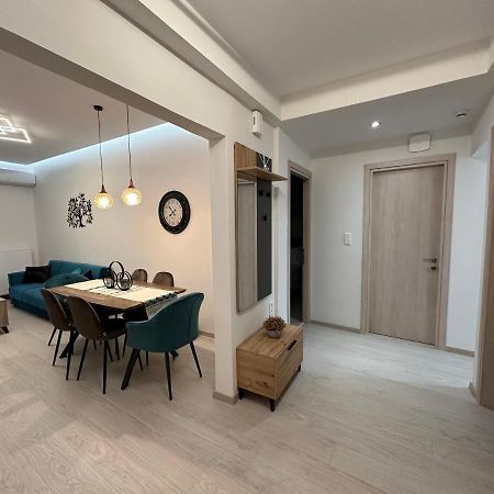 Jj Volos Luxury Center Home Eksteriør bilde