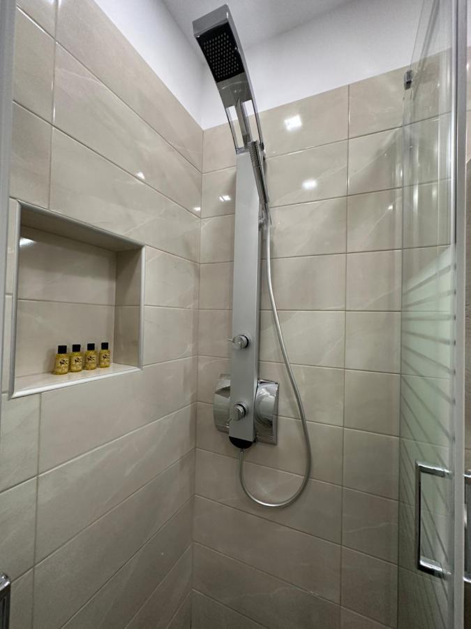Jj Volos Luxury Center Home Eksteriør bilde
