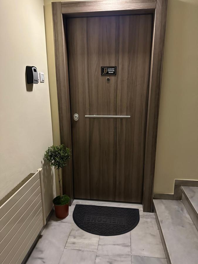 Jj Volos Luxury Center Home Eksteriør bilde